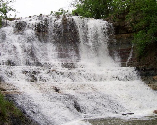 RLY_JC Geary State Fishing Lake Spillway.jpg